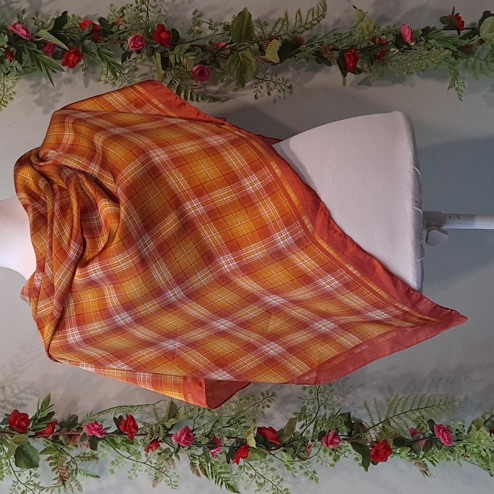 OSFM PRETTY SCARF